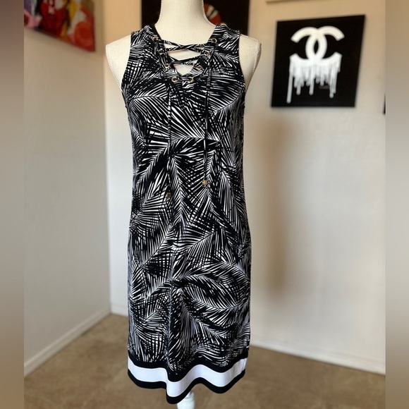 MICHAEL Michael Kors Dresses & Skirts - #80 NWT Michael Michael Kors Palm Leaf Sleeveless Dress